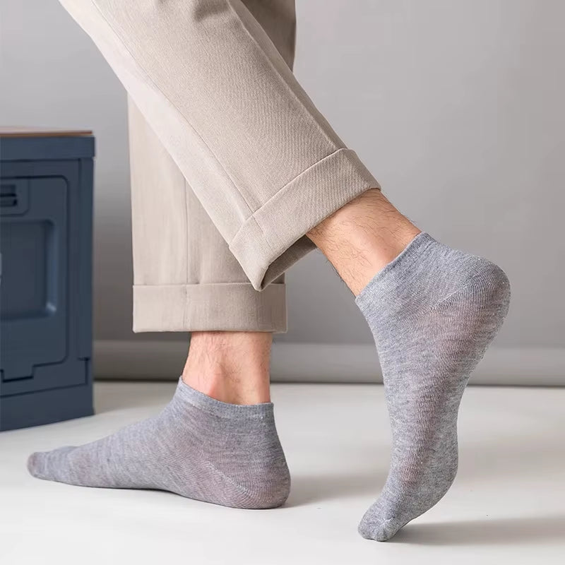 8 Pairs Men Solid Color Minimalist Ankle Socks 