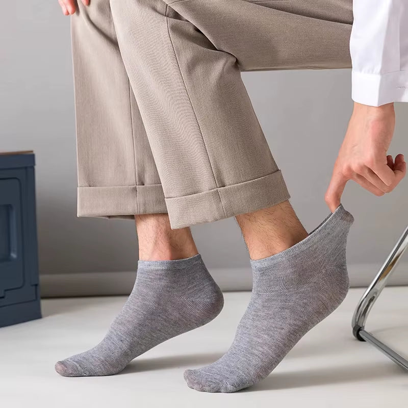 8 Pairs Men Solid Color Minimalist Ankle Socks 