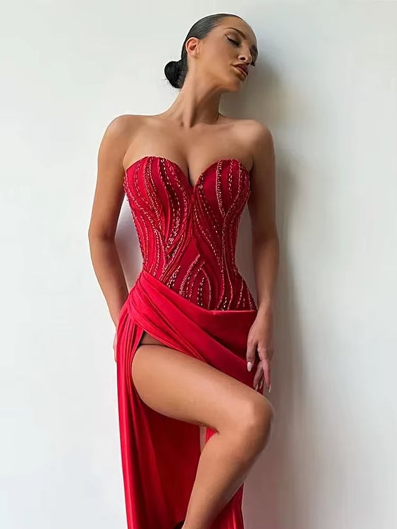 Customized Red Strapless Evening Dresses Luxury Sexy Beading Sleeveless Ball Gown Elegant Party Dress Robes De Soirée Retro